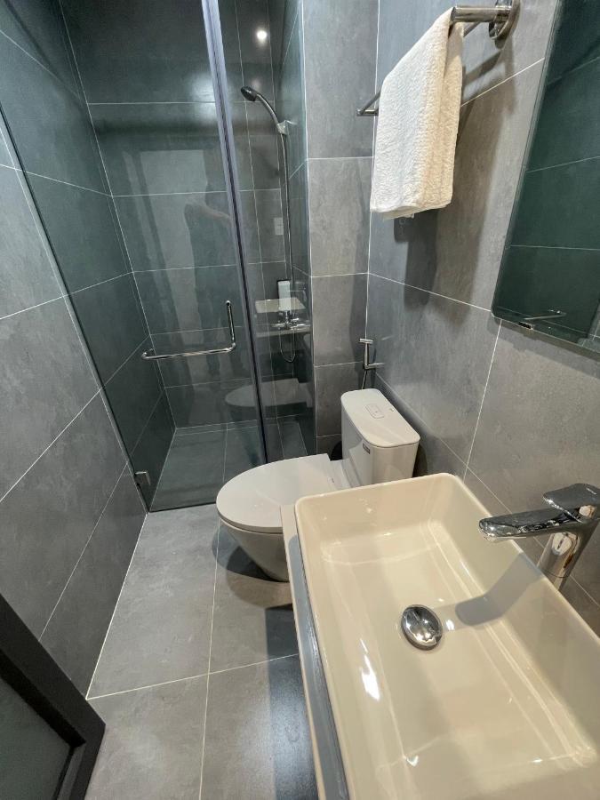 Michelle Hotel Хошимин Экстерьер фото